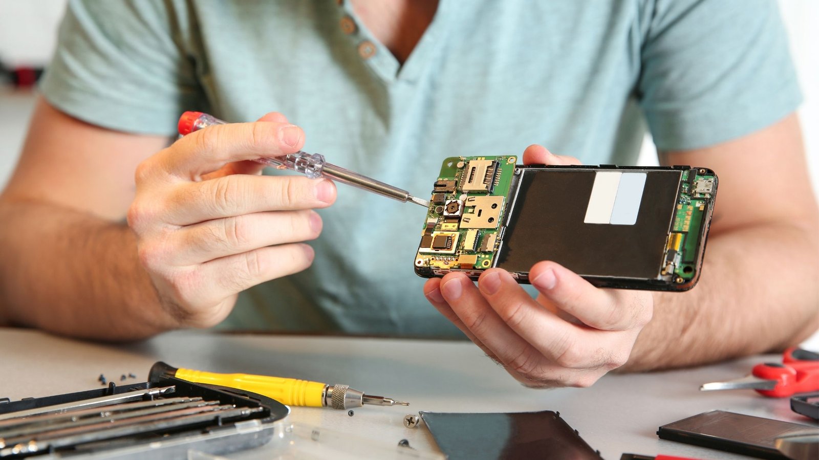 phone repair shop banting